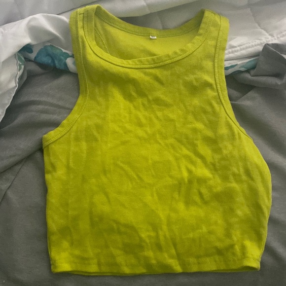 Tops - Cropped halter top